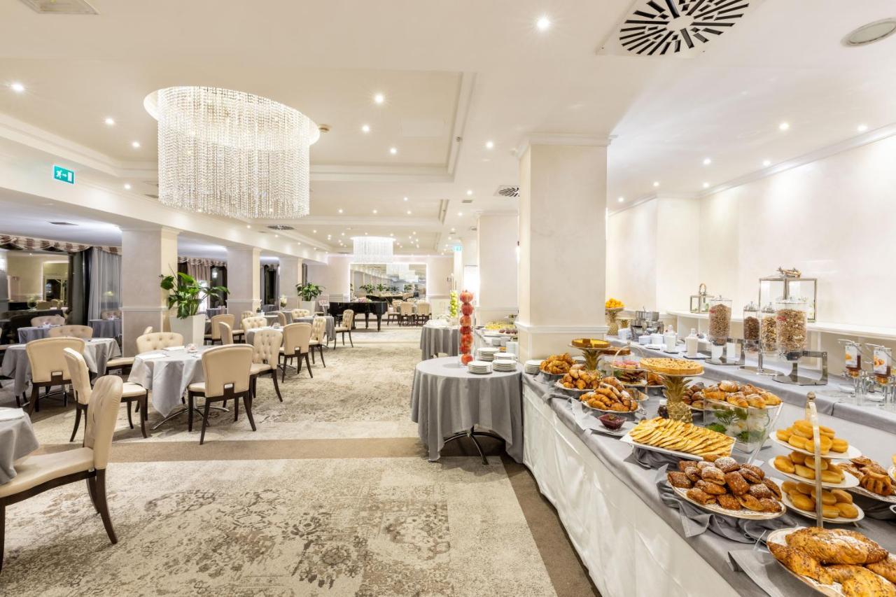 רימיני Hotel Sporting מראה חיצוני תמונה